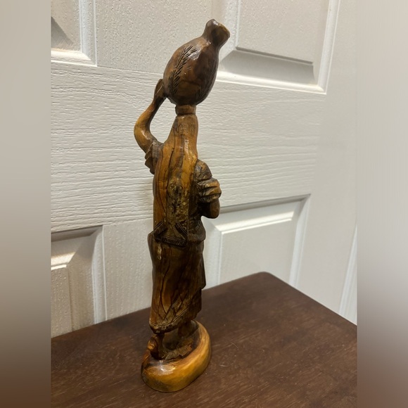 Wood Sculpture Statue Art Figurine Carved Woman Detailed Outfit. - Picture 16 of 16